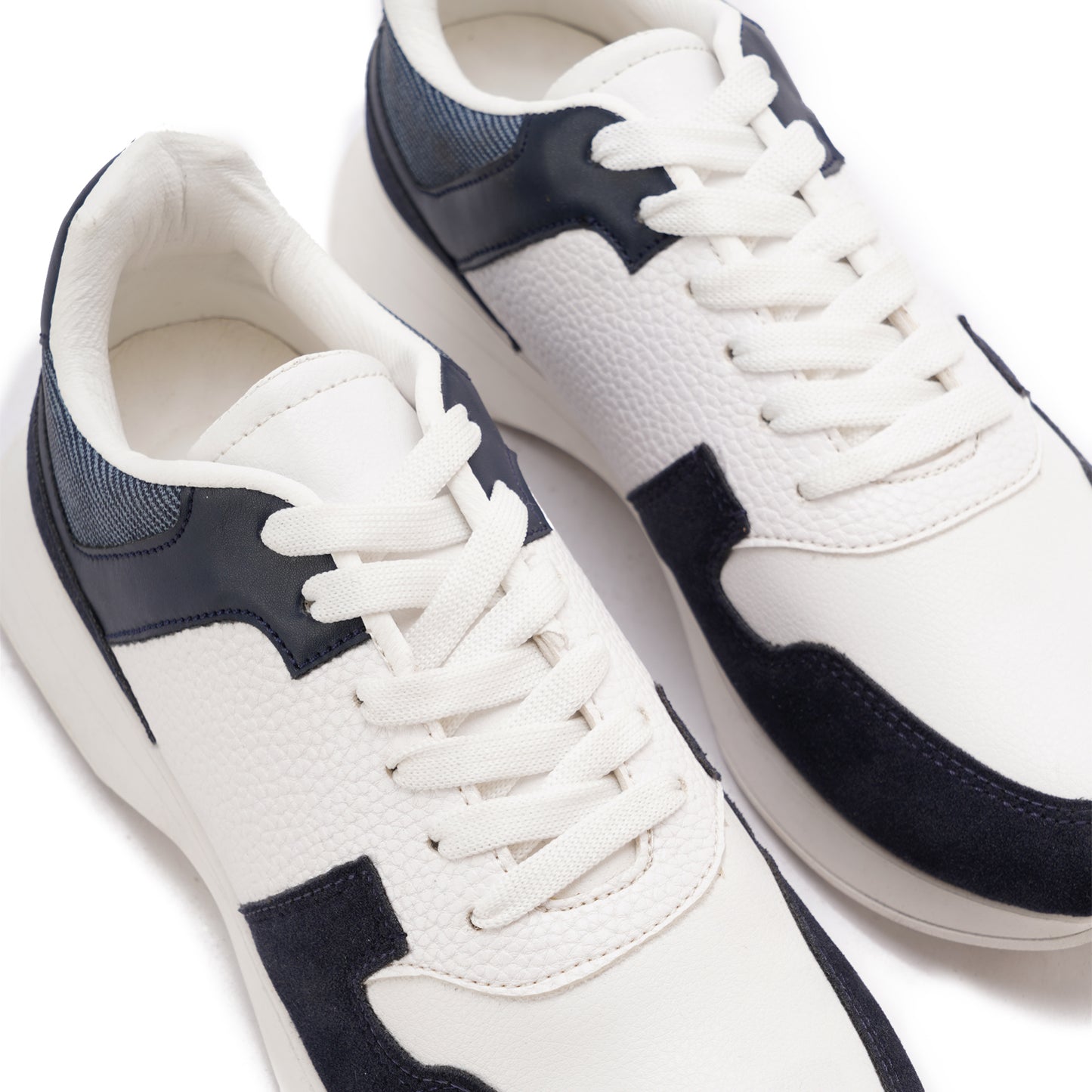 Zenith Runner Sneaker